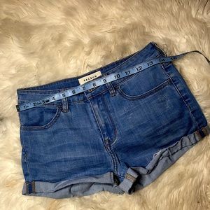 PacSun Jean shorts size 28